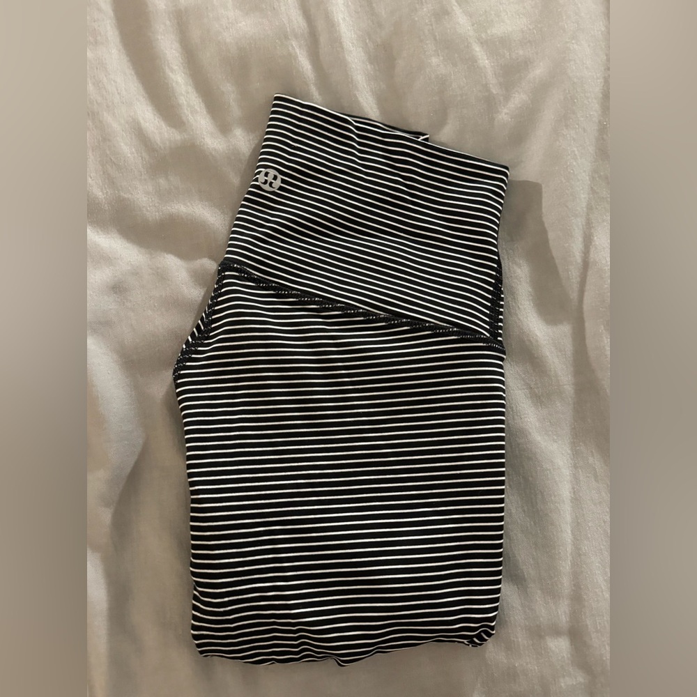 Lululemon Athletica Black and White Striped Crop Leggings Wunder Under